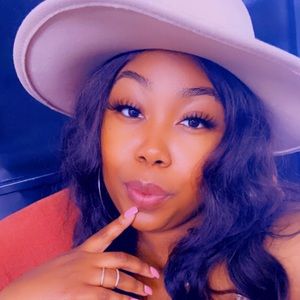 Meet your Posher, Jayonna